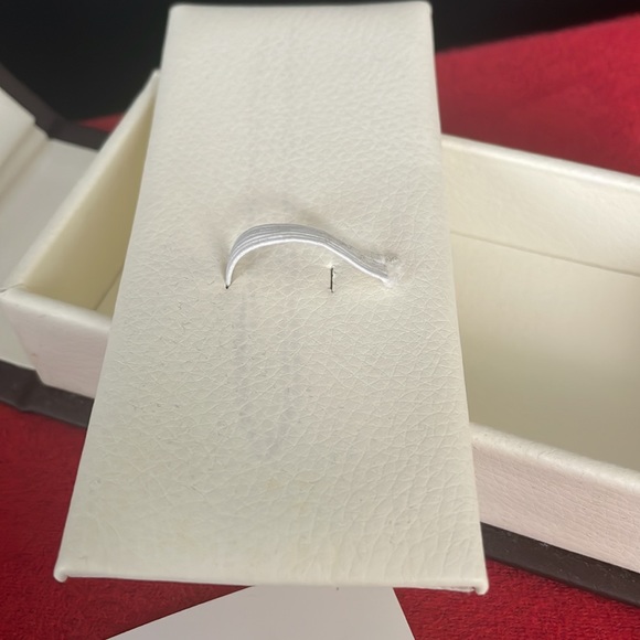 Authentic DW Gold Watch⏱⌚️⭐️ - Picture 16 of 16